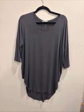 Floreat Anthropologie Oversized Charcoal High Low Tunic Tee Gray S